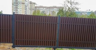 Купить распашные ворота из штакетника Георгиевск, цена от 2715 руб.